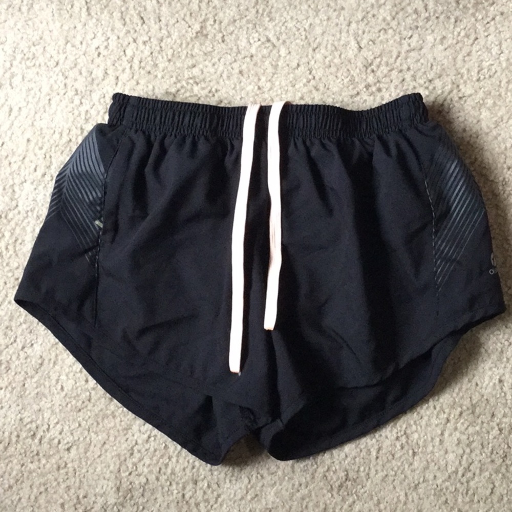 Oiselle shorts